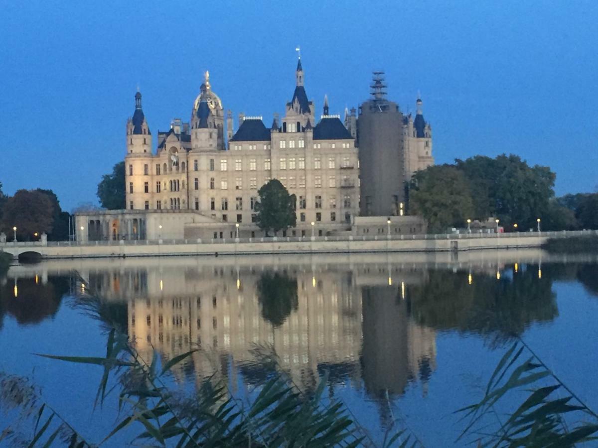 Schlosspark Residenz Schwerin  Ngoại thất bức ảnh